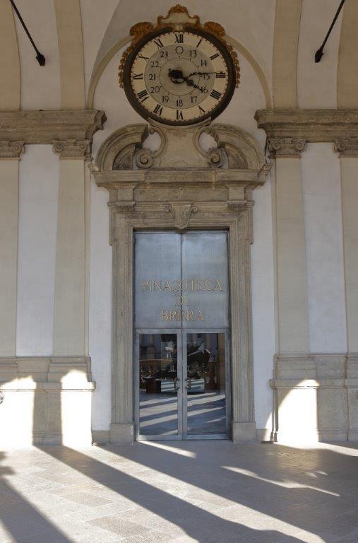 Porta Gregotti L ingresso principale alla pinacoteca, al centro dello scalone d onore, chiuso da 113 anni, è stato riaperto per realizzare la nuova accoglienza (biglietteria, punto informazioni,