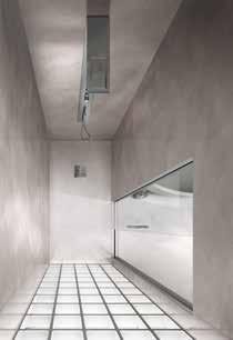 La soluzione doccia Essential by Scrigno offre opportunità e facilità a coloro che, per qualunque motivo, trovano difficoltà di accesso al tradizionale box doccia, sia per la presenza del piatto, sia