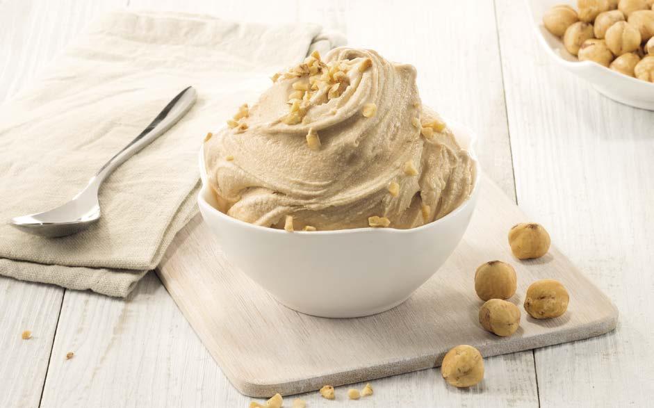 GELATERIA LE CREME NOCCIOLA 1000 g di Base Bianca 100 g di Pasta Nocciola Scura Caffarel oppure 110 g di Pasta Nocciola Chiara Caffarel Scaldare una parte della Base Bianca e unire la Pasta Nocciola