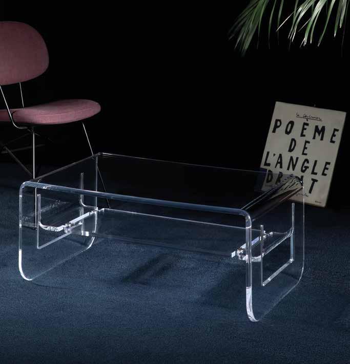 Tavolini Complementi di arredo 131 LINO Design: Mattei Carella Design Tavolino con ripiano in cristallo acrilico piegato a mano, con