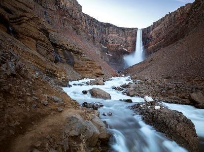 esplorazione del lago Lagarfljót e della cascata di Hengifoss.