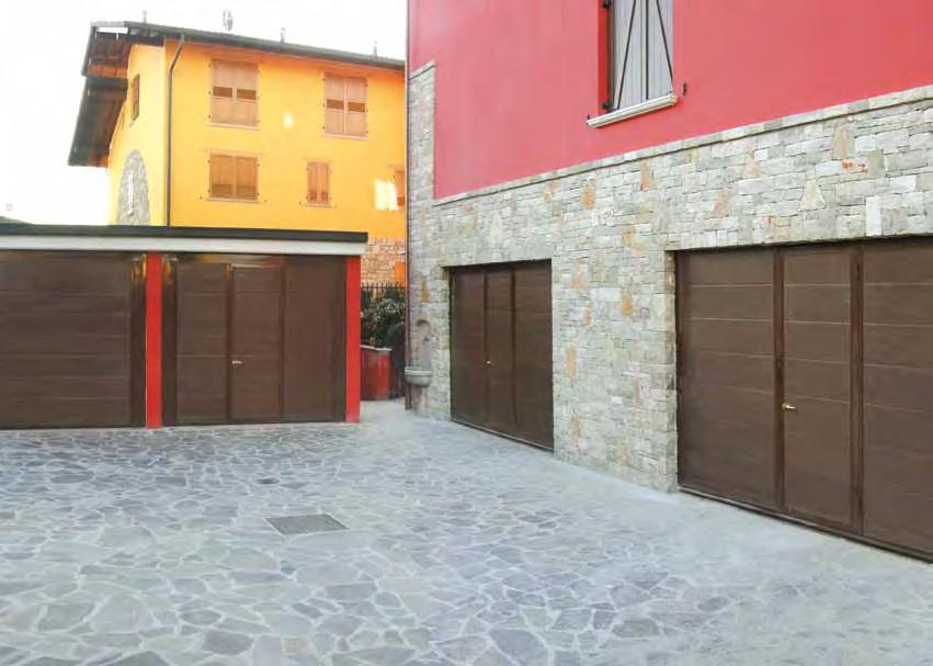 LINEA COIBENTATA Colored CR9 Bianco 9010 CR8 Testa di moro 8014 CR6 Verde 6005 Porta basculante realizzata con telaio in tubolare 80 x 25, il manto è costituito da pannelli coibentati con poliuretano