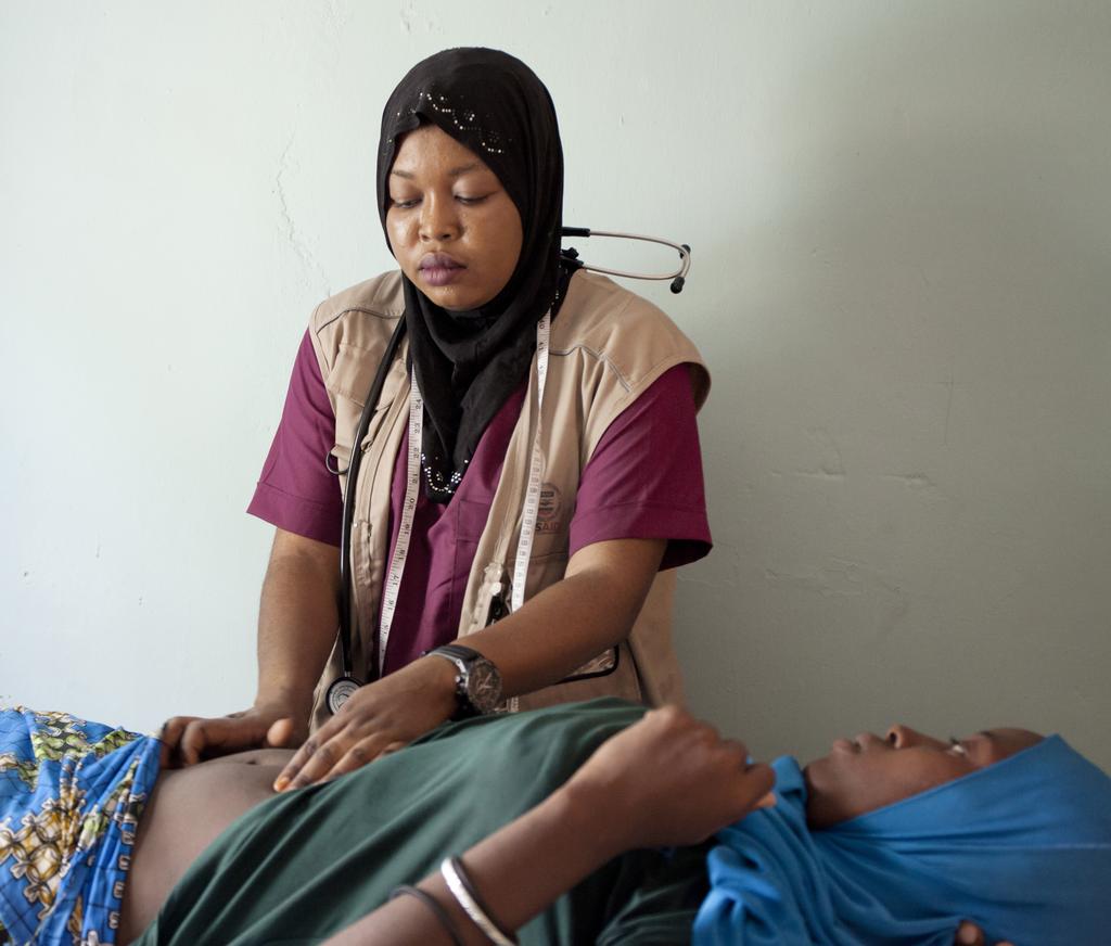 MAGGIO Una visita ginecologica prenatale nella clinica di INTERSOS a Gamboru, in Nigeria.