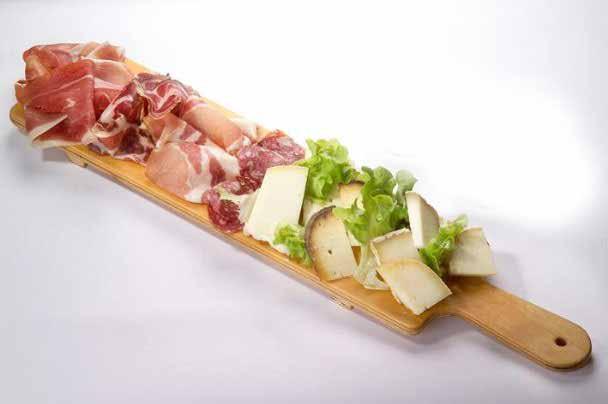 Mortadella IGP FORMAGGI MISTI 8,00 x Serviti con Miele e Marmellata Taleggio, Sbirro, Zola, Bastardo Veneto