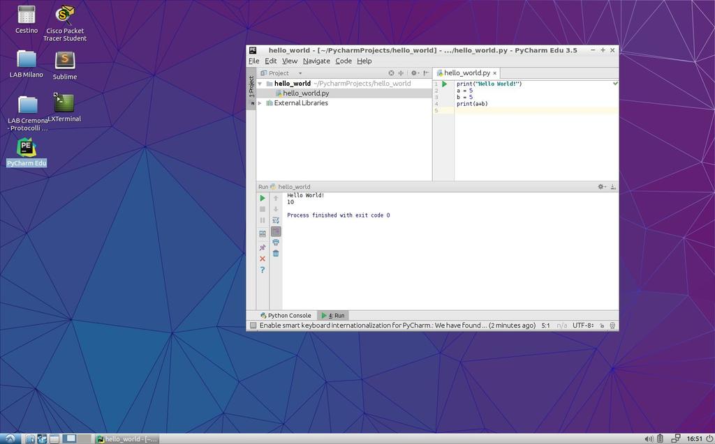 IDE di riferimento: PyCharm Integrated Development Environment (IDE) Software che aiuta i programmatori nello sviluppo del codice sorgente di un programma Auto-completamento,