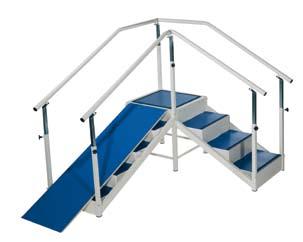 Closed steps and PVC covering with anti slip. The stair can be positioned in the straight or corner version. Step width 56 cm. Step depth 30 cm.