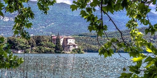 Il pomeriggio andremo alla scoperta di un comodo sentiero panoramico da dove il panorama sul Lago di Garda è semplicemente straordinario.