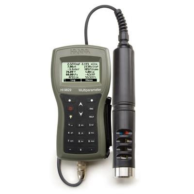 HI 9829 Strumento multiparametro portatile per il controllo di 17 parametri per la qualità dell acqua Descrizione ph ph/mv - ISE (ammonio, nitrati, cloruri) - ORP