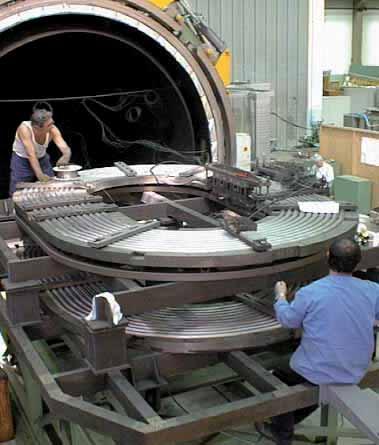 L esperienza acquisita Prototipo della cassetta del divertore di ITER realizzato da ANSALDO Ricerche (Genova) e da SIMIC di Camerana (Cuneo).