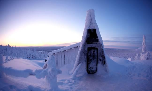 Partiremo dapprima verso Kiilopää, poi verso Muotka e infine verso Kakslautanen. Ognuno potrà organizzarsi la giornata scegliendo tra una variante corta e una lunga.