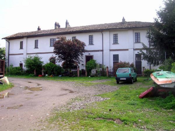 Casa d'abitazione della Cascina Prato Ronco Morimondo (MI) Link risorsa: http://www.lombardiabeniculturali.