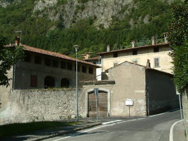 Corpo Sud di Casa Glazel Piancogno (BS) Link risorsa: http://www.lombardiabeniculturali.