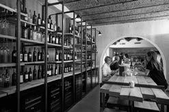 La Casa del vino Ticino è un centro promozionale dei vini ticinesi e dei prodotti gastronomici.