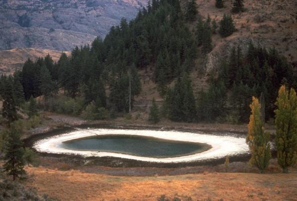 Lago salato (playa) in evaporazione