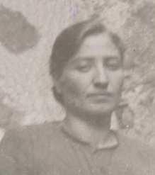 FOTO 49 ANASTASIA Rosa (fu Ettore e fu GIOIOSA Carmela) nata il 24 Febbraio 1915 nella casa posta in via Vittorio Emanuele n 32 a