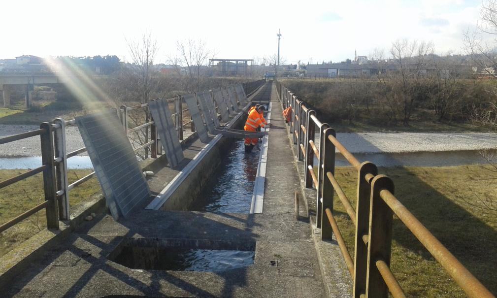 CANALETTA POZZO VAGLIO SUD: sostituzione delle guarnizioni canalette compreso le deviazioni per un tratto di 200 metri circa, in via Brenta in comune