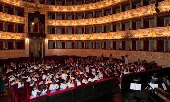 loro famiglie TEATRO REGIO Sabato 19