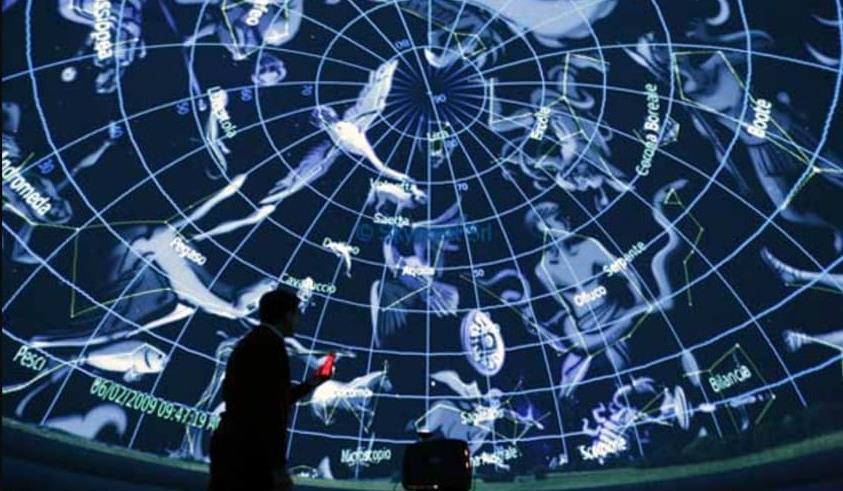 PROPOSTA DIDATTICA IL PLANETARIO DIGITALE NELLA TUA SCUOLA COS È Il Planetario Digitale di Castelletta è uno strumento divulgativo innovativo che permette di simulare l osservazione della volta