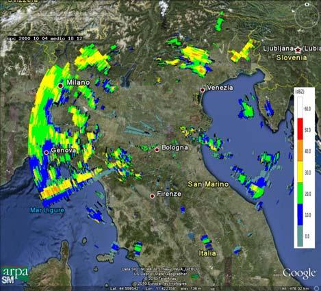 centro a sinistra), alle 13:42 UTC (in centro a destra), alle