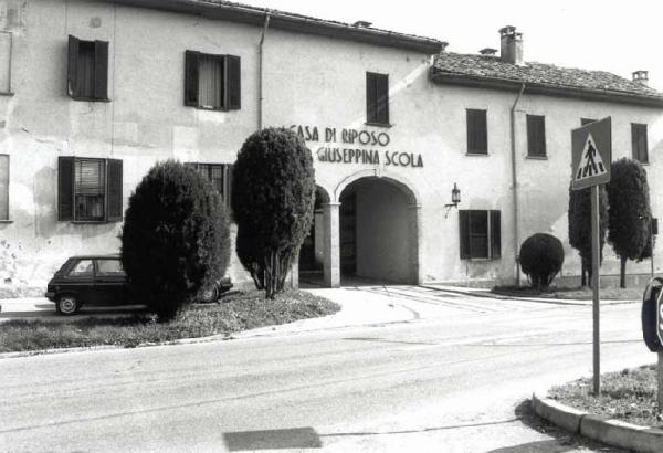 Casa di riposo G. Scola Besana in Brianza (MB) Link risorsa: http://www.lombardiabeniculturali.