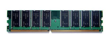 Tipologie di RAM Nelle memorie DDR i dati vengono trasmessi sia sul fronte di salita che sul fronte di discesa del segnale di clock; è