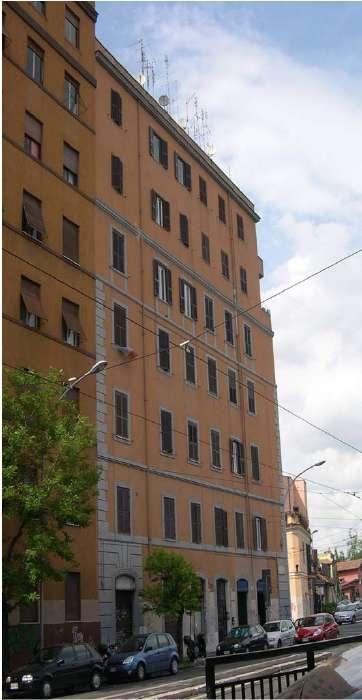 Caso studio: Condominio Scalo San Lorenzo, 87- Roma edificato nel 1926 Dati dell edificio: 7 piani fuori terra e piano seminterrato; Piano terra con 4 locali commerciali e locale condominiale (non