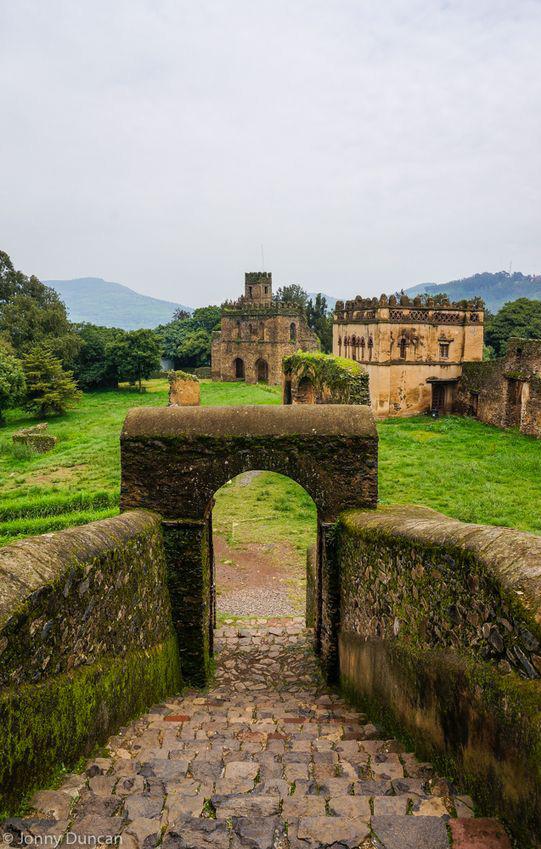 GIORNO 4 : 1 MARZO Bahirdar-castelli di Gondar-chiesa di Debrebrehan Selassie- Gondar/mercoledi Trasferimento a Gondar e giornata dedicata alla medievale capitale del paese, Gondar.