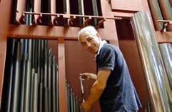 Dopo il diploma d'organo presso la scuola musicale diocesana S Cecilia in Bergamo e alcuni anni di apprendistato presso il laboratorio organario della ditta Giorgio Persico di Nembro (Bg), Pietro