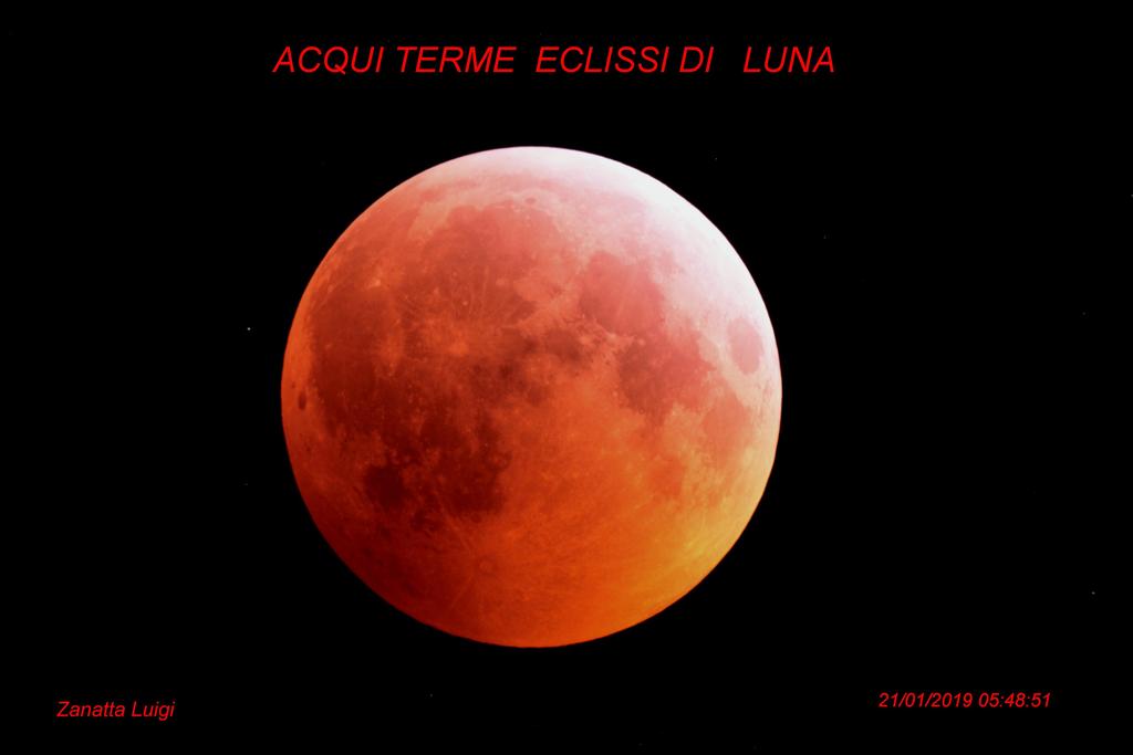Eclisse di Luna del 21 gennaio 2019 Eclisse di Luna Alle 05:48 Luigi Zanatta ho iniziato con la foto