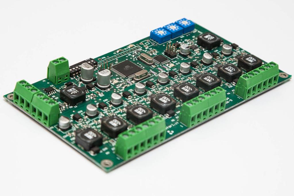 1 In generale Il presente manuale descrive le procedure di connessione e il settaggio della scheda denominata ATMega 3406-9. La foto riporta la scheda oggetto di questo manuale. 1.