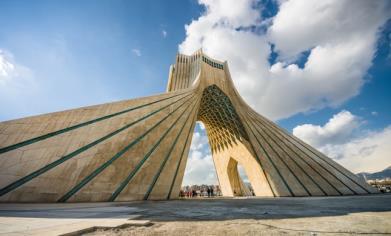 all'aeroporto di Teheran.