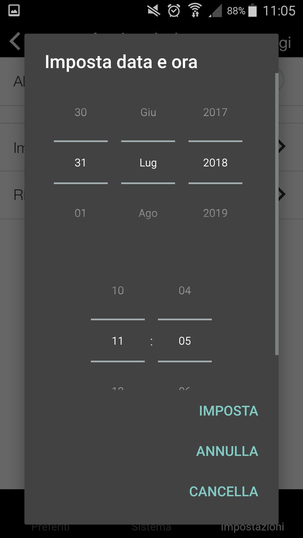 ATTIVAZIONE AUTOMATICA DI UNO SCENARIO (TRIGGER) ATTIVAZIONE AUTOMATICA DI UNO SCENARIO (TRIGGER) 07 Impostare la data Premere Imposta data e ora e modificare la data e l