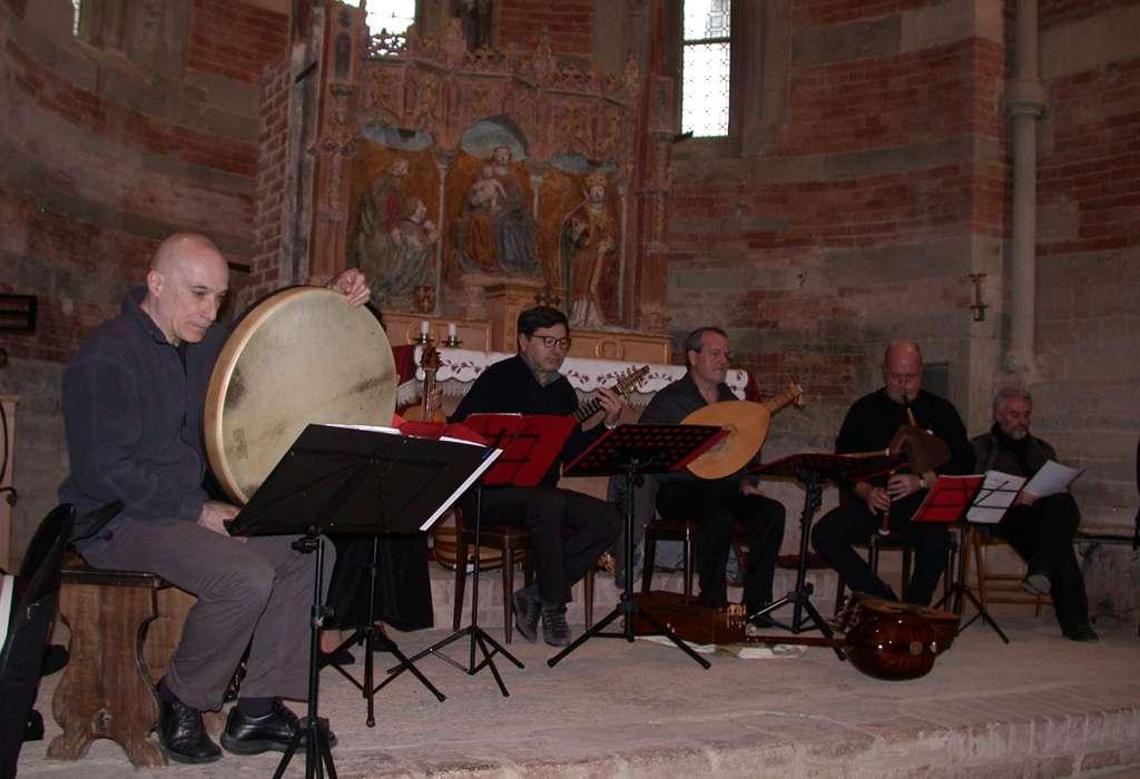 Avvio del Concerto di canti e musiche dei secoli XIII e XIV del