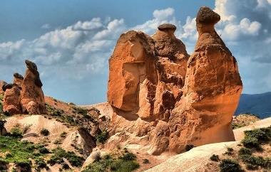 delle bellezze della Cappadocia: il villaggio di Cavusin, il castello di Uchisar e la valle