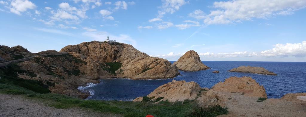 Corsica Nord - Sud 4x4 Acqua cristallina, spiagge nascoste, scorci che regalano emozioni immense, foreste verdi, montagne e