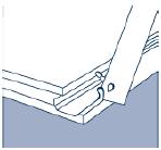 Se non riuscite a posare ad angolo la doga sotto all intelaiatura della porta o, ad esempio, ad un radiatore basso, procedete al taglio