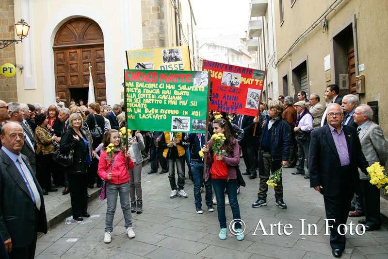 Sezione di Gagliano Celebrazioni Mattei Novembre 2012 Commemorazione del 27 ottobre 2012 a Gagliano. Il 27 Ottobre a Gagliano Castelferrato, per il 50 anniversario della tragica morte, l ing.