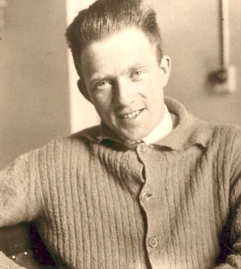 Werner Heisenberg (1901-1976) Natural science, does not simply describe