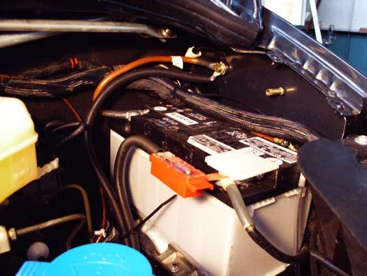 veicolo deve essere dotato di batteria supplementare nel cofano vano motore, montata e collegata la resto dell impianto conformemente alle istruzioni della Casa Madre B.1.