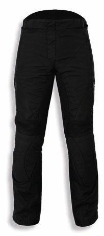 PANTALONI IN TESSUTO_TEXTILE PANTS BORA AIR 120725 10101 ITALIANO Descrizione: Pantalone estivo tecnico per uso Touring e Offroad. Materiali: Tessuto esterno 100% Poliestere 600 D.