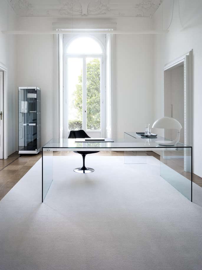 Air Desk L Pinuccio Borgonovo 2008 Scrivania con estensione del piano, in cristallo trasparente temperato 12mm.