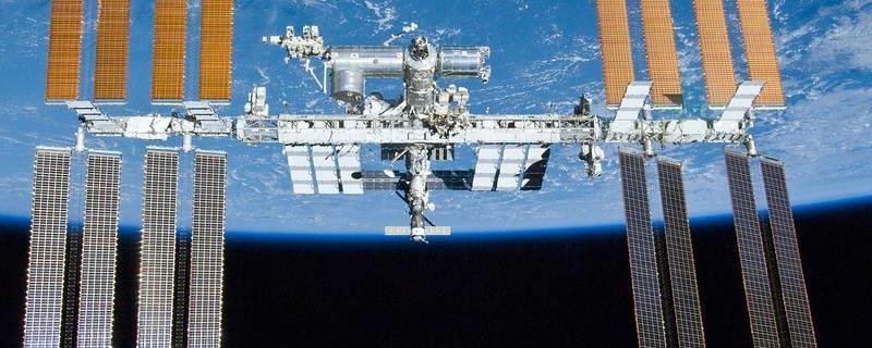 La stazione spaziale internazionale (ISS) Studi e esperimenti sulle condizioni di vita degli astronauti e dell uomo. Opportunità educativa che fa sognare i giovani studenti di tutto il mondo.