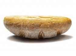 Di più, secondo la superstizione : il pane non deve mai essere al rovescio, ciò che porta sfortuna.
