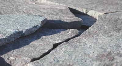 trova nel Trentino, per la sua particolare colorazione che varia dal grigio chiaro al