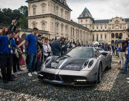 PROGRAMMA > ORE 08.30-10.00 Arrivo in piazza Vittorio Veneto, operazioni di accredito e disposizione in car display di tutte le vetture che parteciperanno alla sfilata del Gran Premio Parco Valentino.