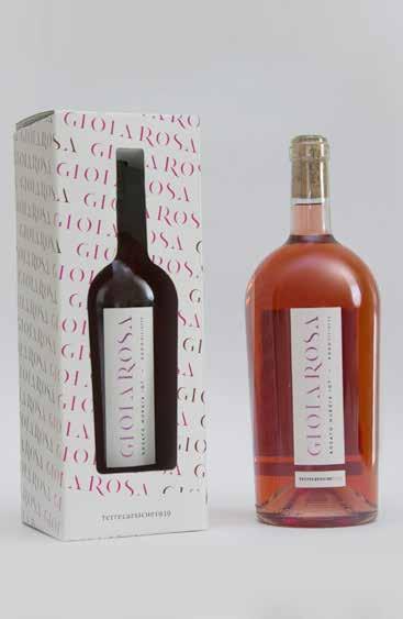 GIOIA ROSA Magnum ROSATO IGT MURGIA Vitigni: Primitivo - Aleatico Zona Viticola: Murgia Barese Altitudine: 250/300 mt Tipo di suolo: Argilloso - Carsico Sistema di allevamento: Alberello Pugliese