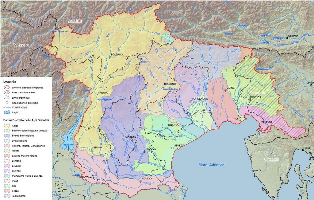 Il territorio distrettuale: 14 bacini con caratteri idrologici e morfologici diversificati Sistemi idrografici confluenti in un comune recettore (Mare Adriatico) 2 ambiti lagunari di