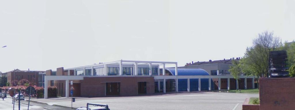 825 mq note: Nuova scuola elementare statale con ingresso
