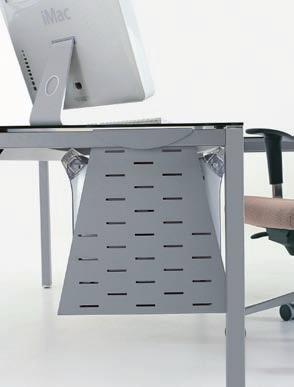 consentono la perfetta integrazione delle proposte di arredo Quadra Evolution con le librerie Easy Slim.