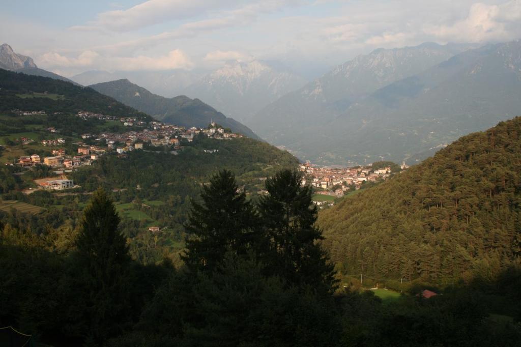 MINISTERO PER I BENI E LE ATTIVITA CULTURALI Soprintendenza per i Beni Archeologici della Lombardia BORNO (BS) VALZEL DE UNDINE Luglio- Settembre 2009 INDAGINI